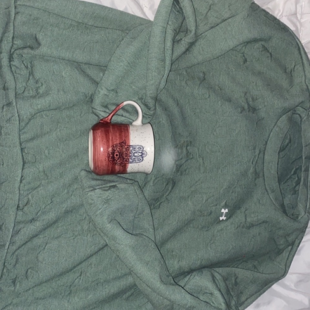 Under armor pullover